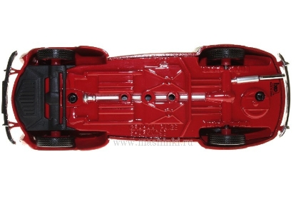 Изображение IXO-MUS-013 1/43 GRAHAM Paige Roadster 1939 red