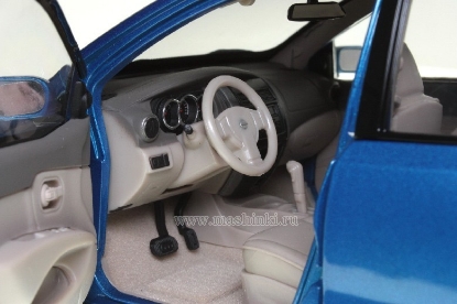 Изображение PAUDI 1/18 NISSAN Livina Geniss 2006