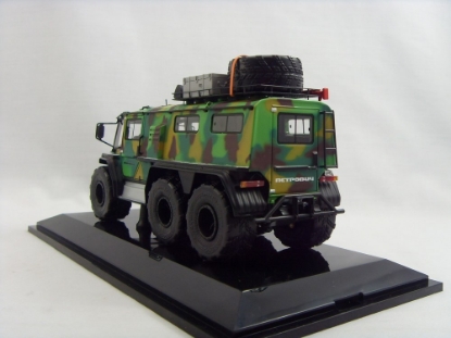 Изображение DIP 1/43 ПЕТРОВИЧ 354-60 6х6 2014 зеленый камуфляж