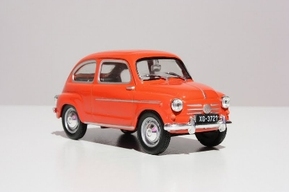 Изображение DeAG Poland 1/43 ZASTAVA 750 красный