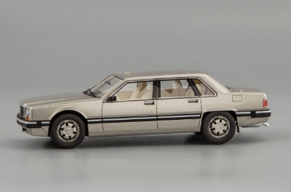Изображение DIP 1/43 ЗИЛ-4102 шампань