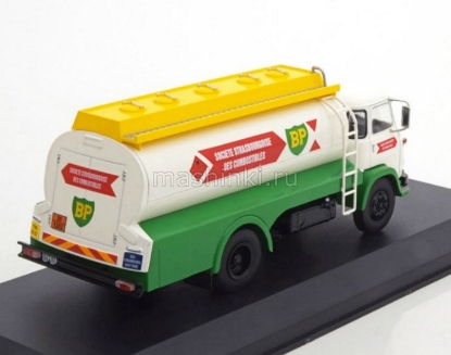 Изображение IXO 1/43 SAVIEM SM8 топливозаправщик BP 1974 green/white