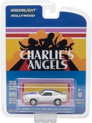 Изображение GREENLIGHT 1/64 FORD Mustang II Cobra II (к/ф Ангелы Чарли) 1976