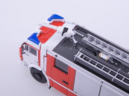 Изображение ПАО КАМАЗ 1/43 АЦ-3,2-40 (КАМАЗ-43253)
