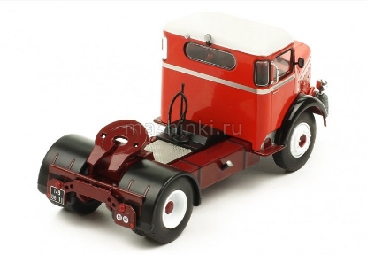 Изображение IXO 1/43 Седельный тягач BERNARD 150 MB 1951 red-white