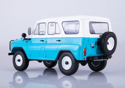 Изображение SSM 1/18 УАЗ-31514 бело-голубой