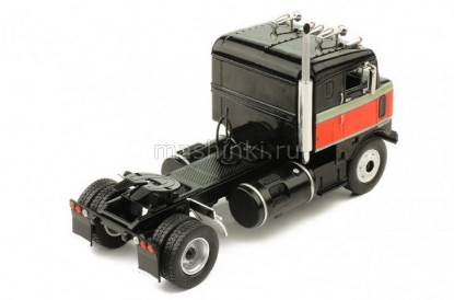 Изображение IXO 1/43 Седельный тягач KENWORTH Bullnose 1950 black-red