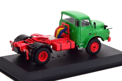 Изображение IXO 1/43 Седельный тягач MAN 19.280H 1971 green-red