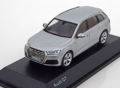 Изображение SPARK 1/43 AUDI Q7 2015 floret silver