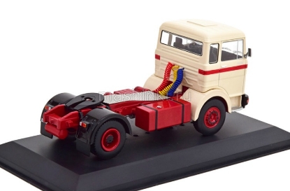 Изображение IXO 1/43 Седельный тягач MERCEDES-BENZ LPS 1632 1970 beige-red
