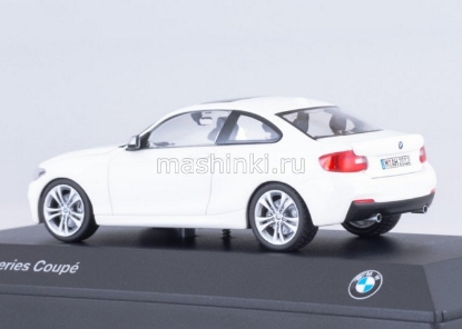 Изображение PARAGON 1/43 BMW 2er Coupe white