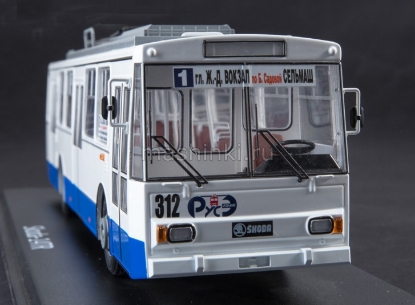 Изображение SSM 1/43 SKODA 14TR троллейбус Ростов-на-Дону сине-белый
