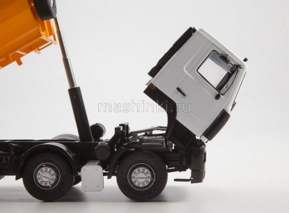 Изображение АИСТ 1/43 Минский-6516 самосвал 8x4