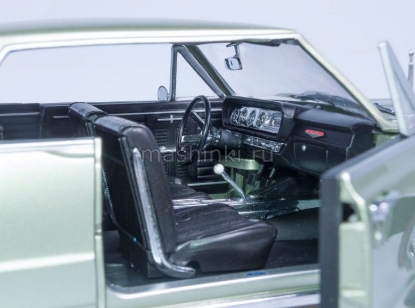 Изображение SUNSTAR 1/18 PONTIAC GTO 1964 pinehurst green