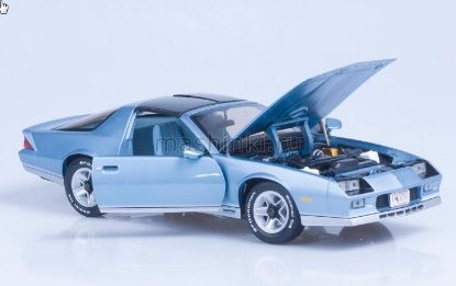 Изображение SUNSTAR 1/18 CHEVROLET Camaro 1982 light blue
