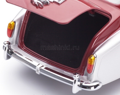 Изображение KYOSHO 1/18 ROLLS-ROYCE Phantom VI red/silver