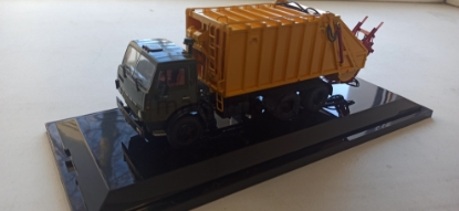 Изображение SCALE 1/43 КО-427 мусоровоз (К-53213) хаки/желтый