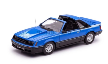 Изображение GREENLIGHT 1/18 FORD Mustang Cobra T-Top 1981 medium blue/light blue cobra hood graphics