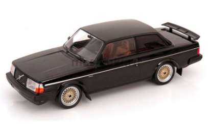 Изображение IXO 1/18 VOLVO 240 Turbo Custom 1984 black
