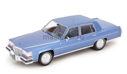 Изображение MODELCAR 1/18 CADILLAC Fleetwood Brougham 1982 light blue metallic