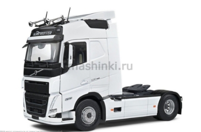 Изображение SOLIDO 1/24 VOLVO Trucks FH Globetrotter XL 2021 металл. white/белый