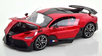 Изображение BBURAGO 1/18 BUGATTI Divo red/красный