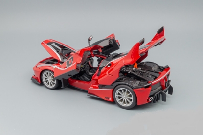 Изображение BBURAGO 1/18 FERRARI FXX №10 red/красный