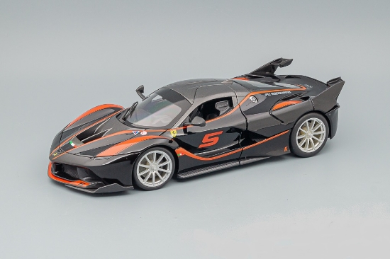 Изображение BBURAGO 1/18 FERRARI FXX №5 black/черный