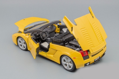 Изображение BBURAGO 1/18 LAMBORGHINI Gallardo Spyder yellow/желтый