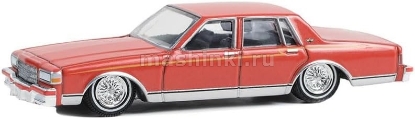 Изображение GREENLIGHT 1/64 CHEVROLET Caprice Classic 1989 custom red/yellow stripes