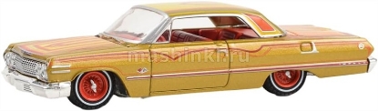 Изображение GREENLIGHT 1/64 CHEVROLET Impala SS 1963 gold metallic/red solid