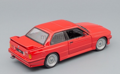 Изображение BBURAGO 1/24 BMW M3 (E30) 1988 red/красный