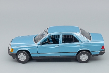 Изображение BBURAGO 1/24 MERCEDES-BENZ 190E 1987 blue/синий