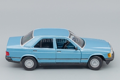 Изображение BBURAGO 1/24 MERCEDES-BENZ 190E 1987 blue/синий