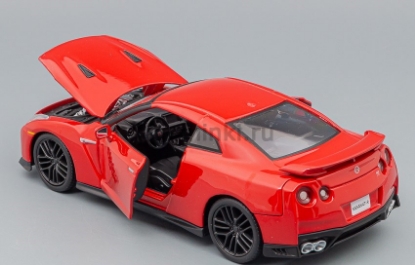 Изображение BBURAGO 1/24 NISSAN GT-R red/красный