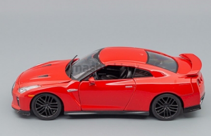 Изображение BBURAGO 1/24 NISSAN GT-R red/красный