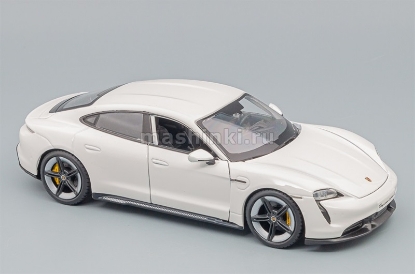 Изображение BBURAGO 1/24 PORSCHE Taycan Turbo S white/белый