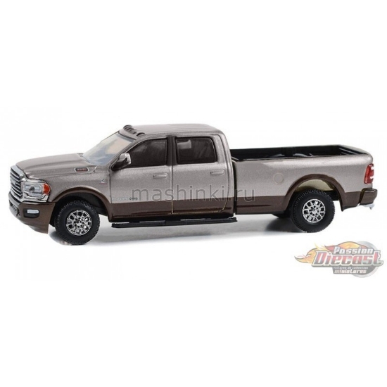 Изображение GREENLIGHT 1/64 DODGE Ram 3500 Limited Longhorn 2023 billet silver/brown metallic