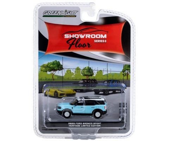 Изображение GREENLIGHT 1/64 FORD Bronco Sport 4x4 Heritage Limited Edition 2023 Robin’s Egg blue/oxford white