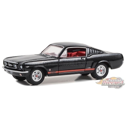 Изображение GREENLIGHT 1/64 FORD Mustang GT 1965 raven black with red stripes
