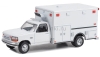 Изображение GREENLIGHT 1/64 FORD F-350 Van Ambulance 1992 white