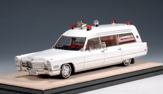 Изображение GLM STAMP 1/43 CADILLAC Miller-Meteor Ambulance 1968 white