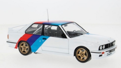 Изображение WHITEBOX 1/24 BMW M3 (E30) 1989 white/decorated