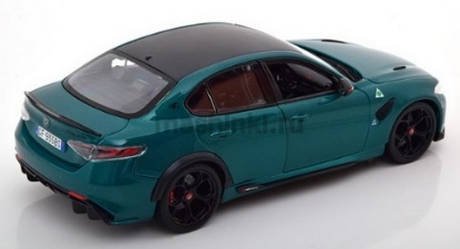 Изображение BBURAGO 1/18 ALFA ROMEO GTA (4/6) green/зеленый