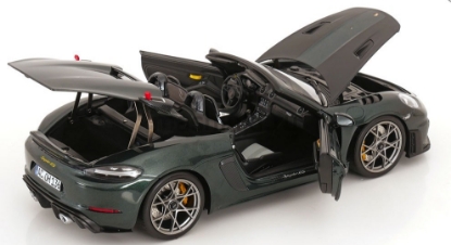 Изображение NOREV 1/18 PORSCHE 718 Spyder RS Weissach Pack (982) 2023 forest green metallic