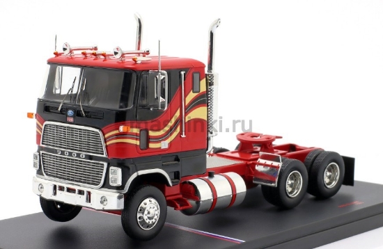 Изображение IXO 1/43 Седельный тягач FORD CL 9000 1985 red/black/yellow