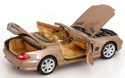 Изображение NOREV 1/18 MERCEDES-BENZ SL 500 (R230) 2003 travertine beige